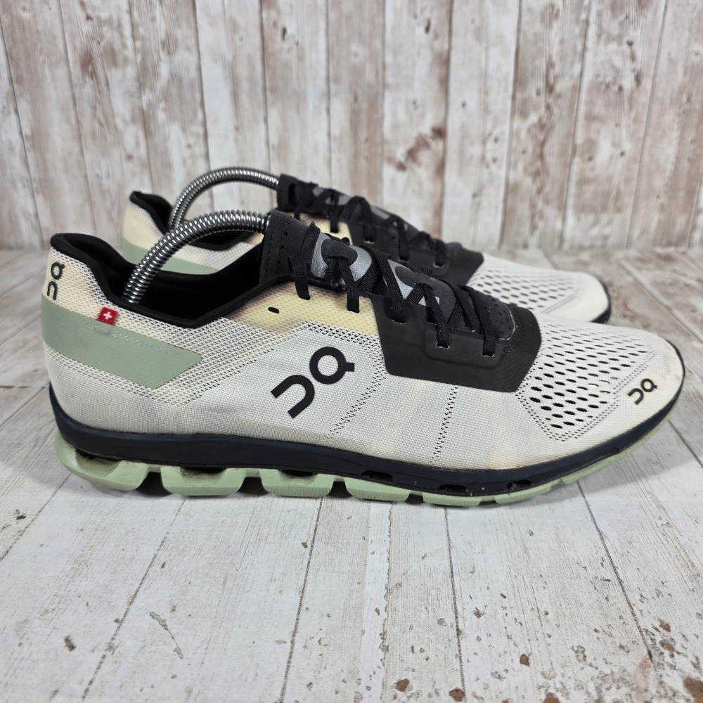On Running Cloudflow Mens 10 White Aloe Green Black Sneakers 25.99781